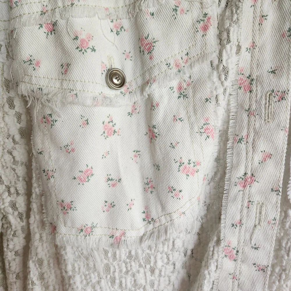 POL White Button-Up Shirt with Pink Floral Print - Picture 3 of 4